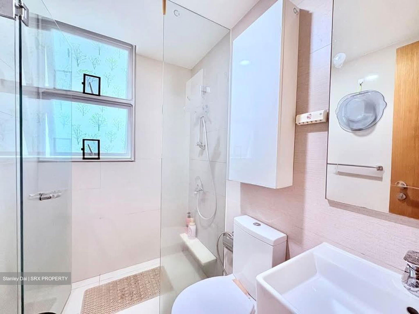 Prive (D19), Condominium #563601691